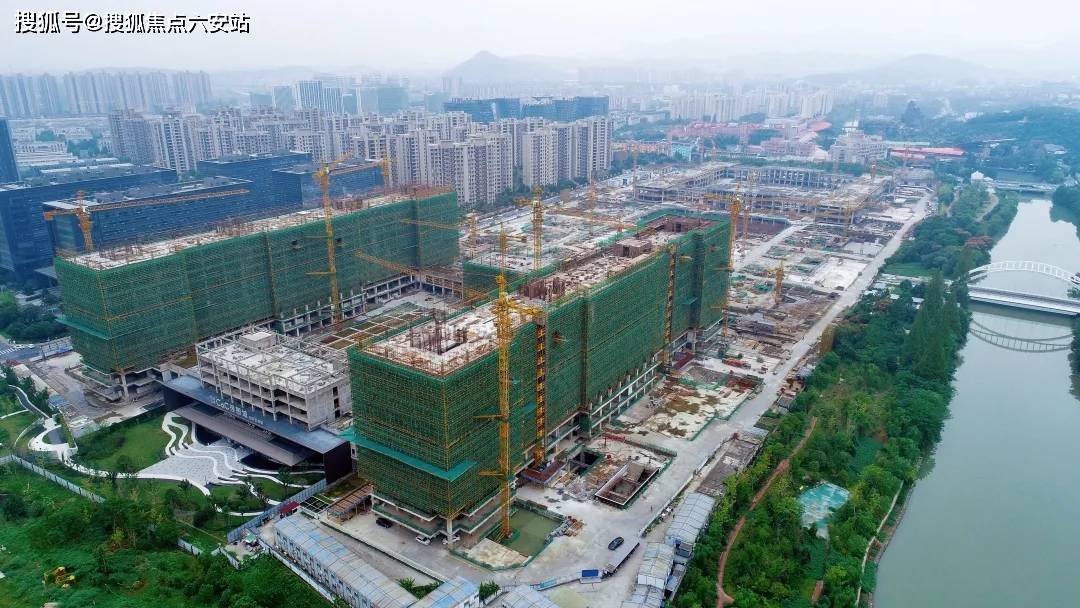 全龄友好社区案例：CoC理想城186项智慧设计文化客厅+慢跑